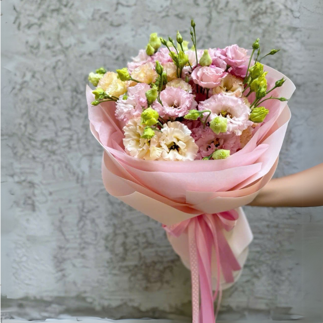 Bó hoa lan tường