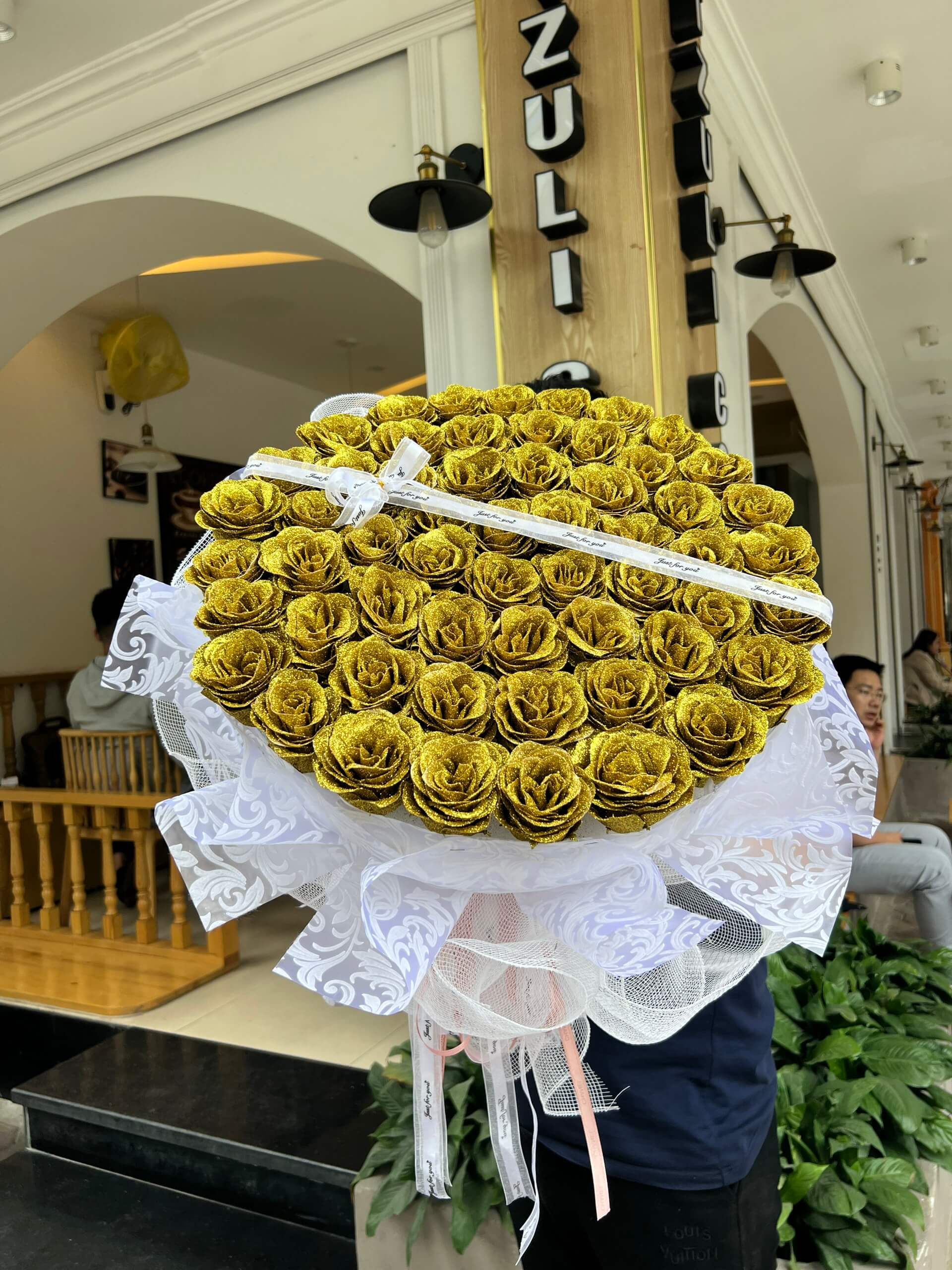 Bó hoa sáp 70 bông