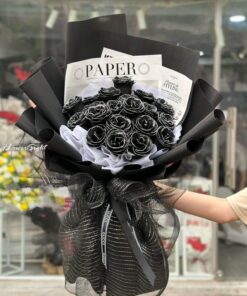 Bó hoa sáp màu đen