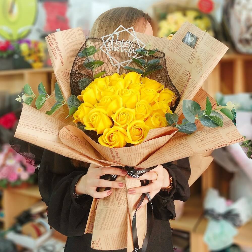 Bó hoa sáp màu vàng