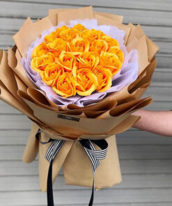 Bó hoa sáp màu vàng