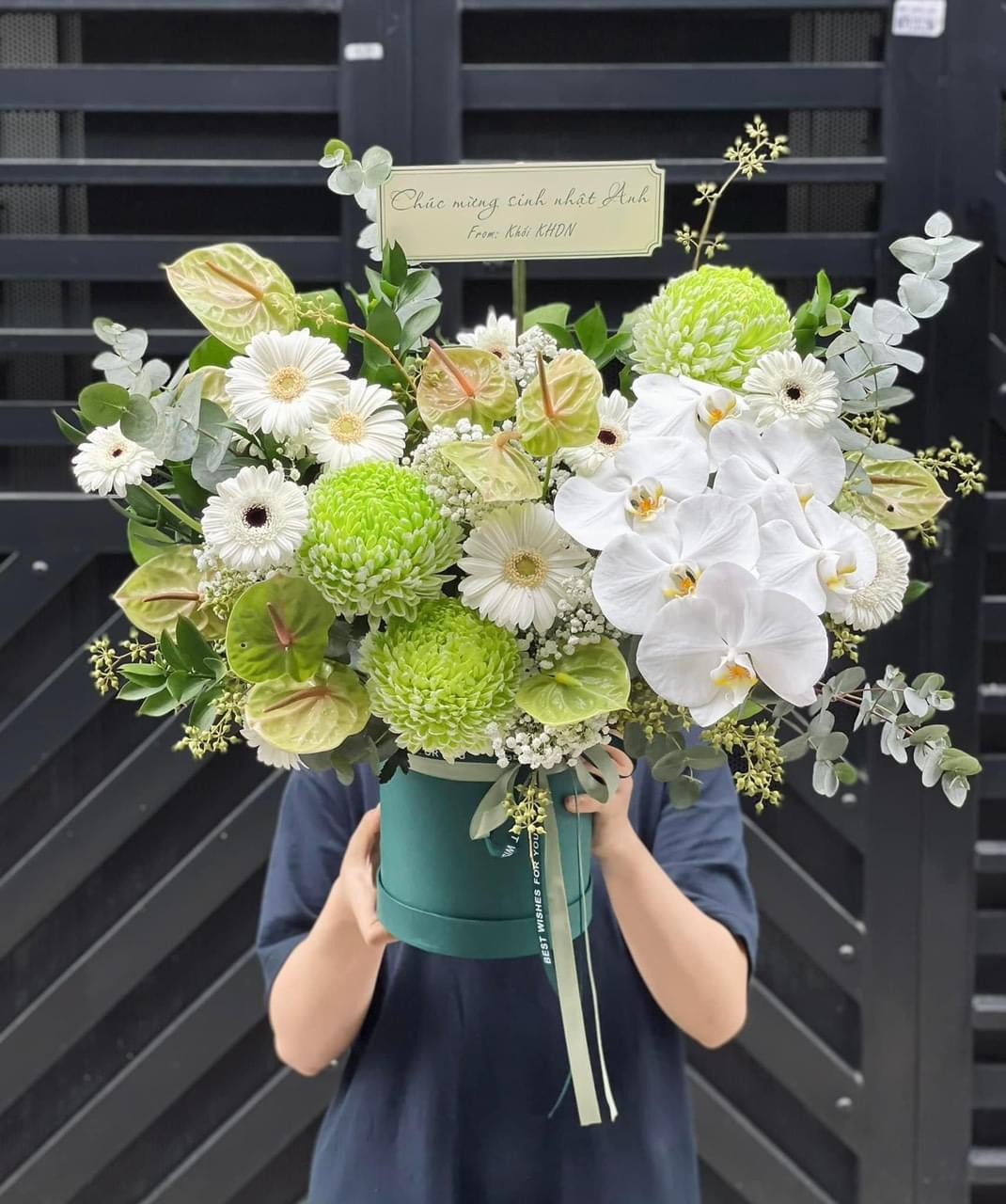 Giỏ hoa cúc mẫu đơn