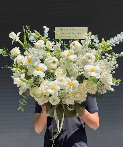 Hoa để bàn tròn