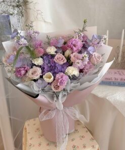 Hoa màu trắng tím