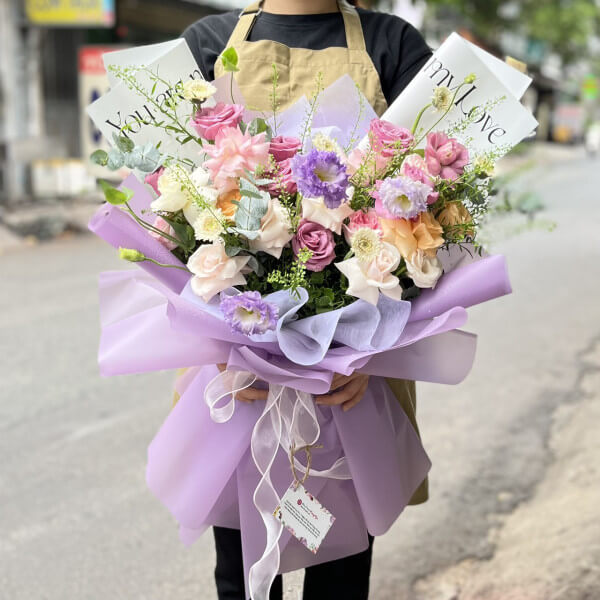 Hoa màu trắng tím