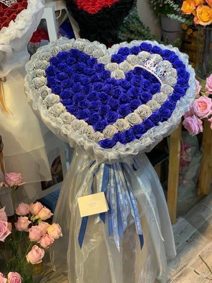 hoa sáp nhũ trái tim