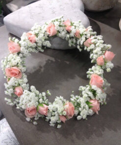 Vòng hoa cưới đội đầu cô dâu