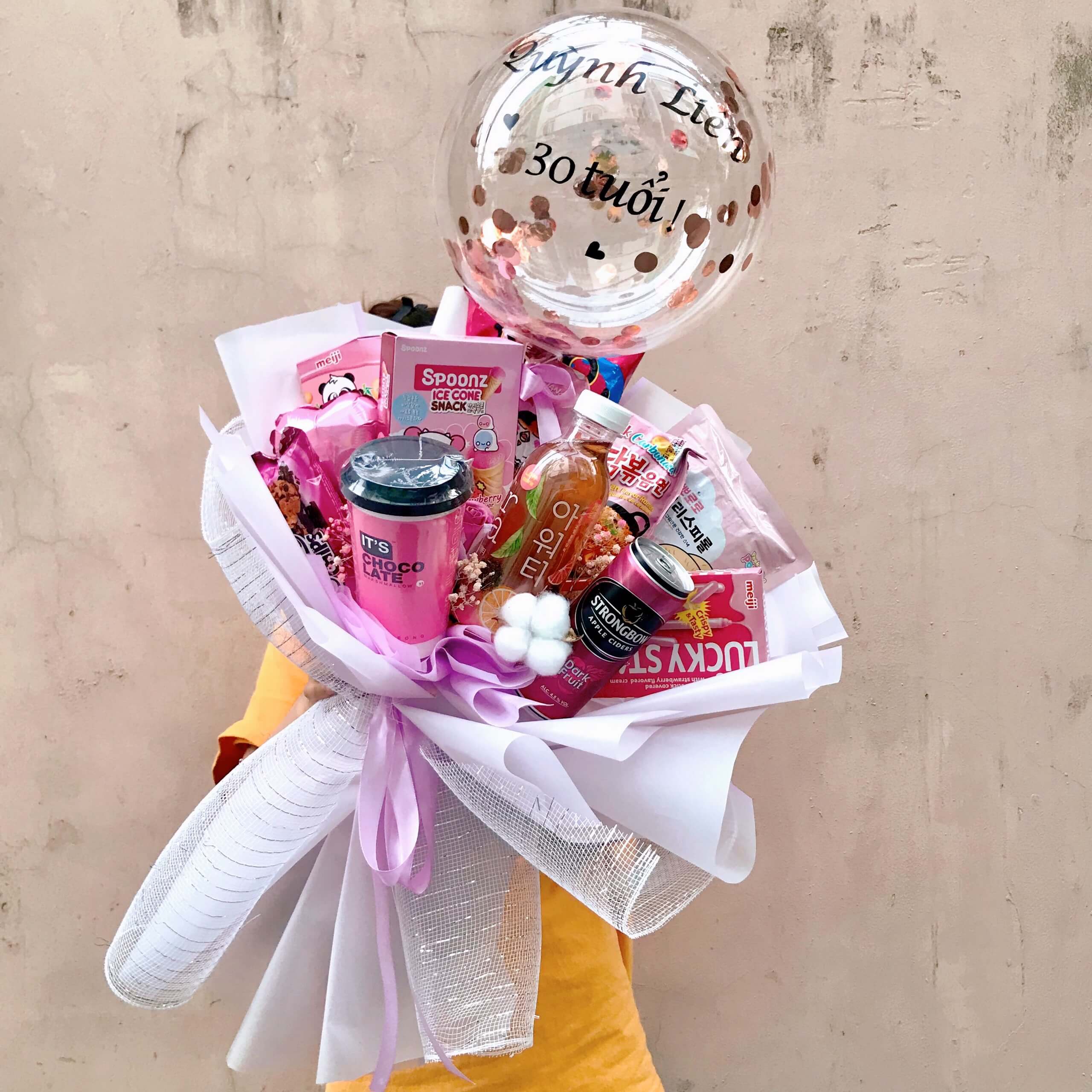 Hoa bánh quy màu hồng trắng