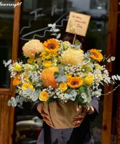 Hộp hoa hướng dương mang vẻ đẹp của niềm vui và sức sống