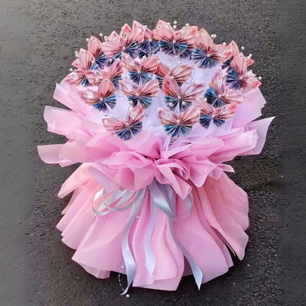 Bó hoa tiền 10 triệu