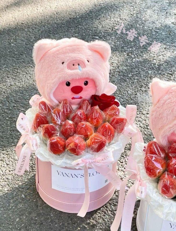 lẵng hoa dâu tây