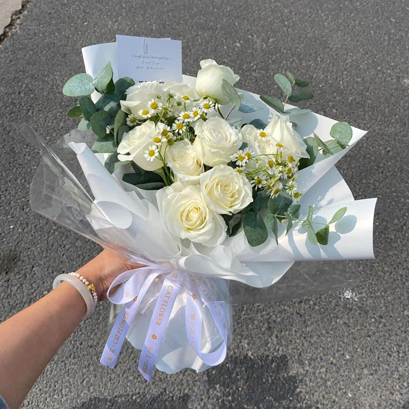 Bó hoa hồng ohara màu trắng thuần khiết