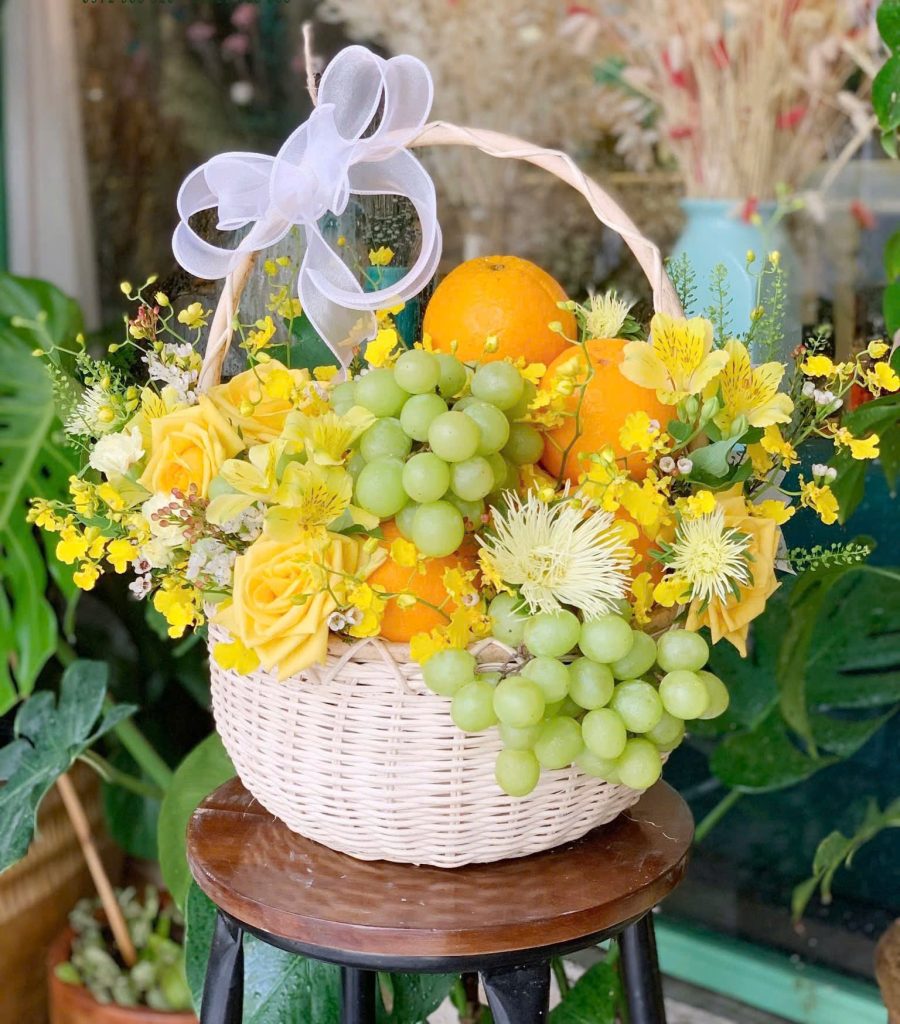 Giỏ Hoa Trái Cây Sinh Nhật Simple beauty