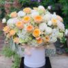 giỏ hoa sự ái mộ do shop hoa tươi đẹp ở tphcm thiết kế