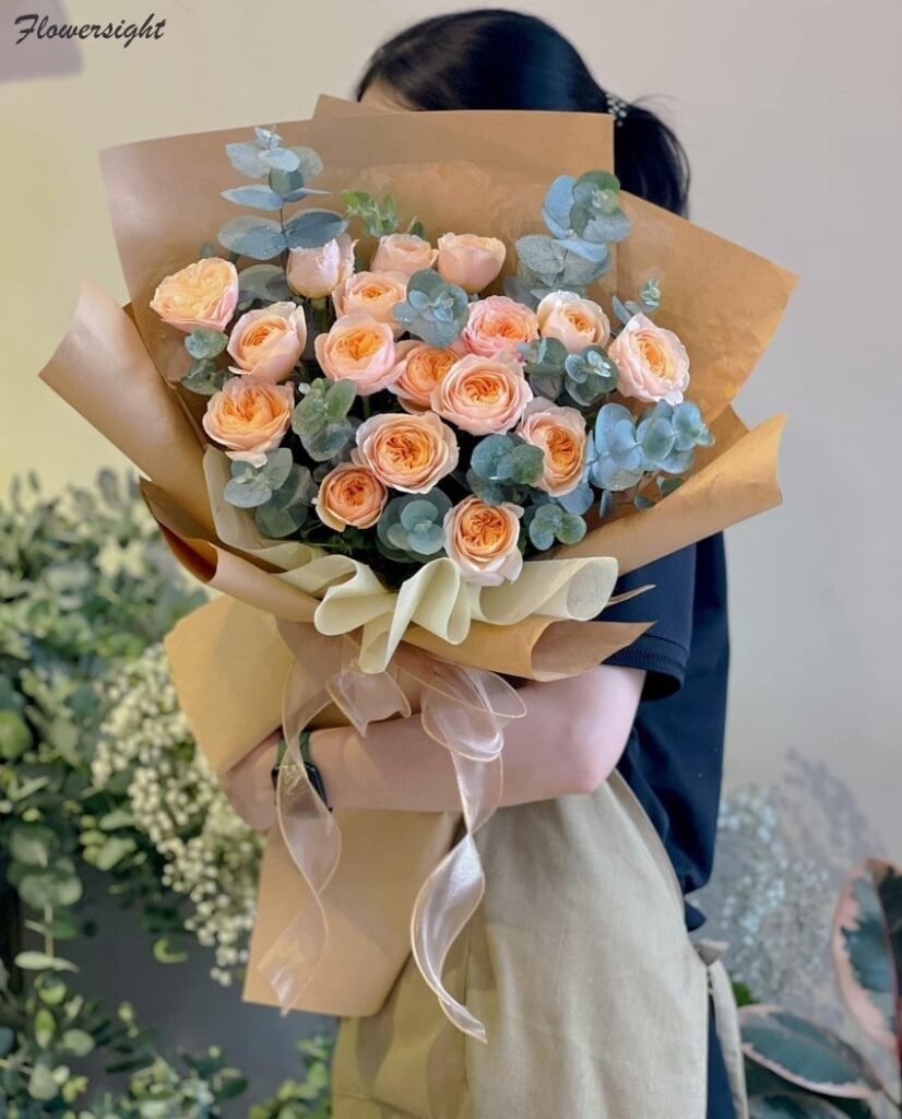 Một bó hoa hồng tươi thắm gửi đến người phụ nữ vĩ đại nhất. Mẹ, con yêu mẹ rất nhiều!