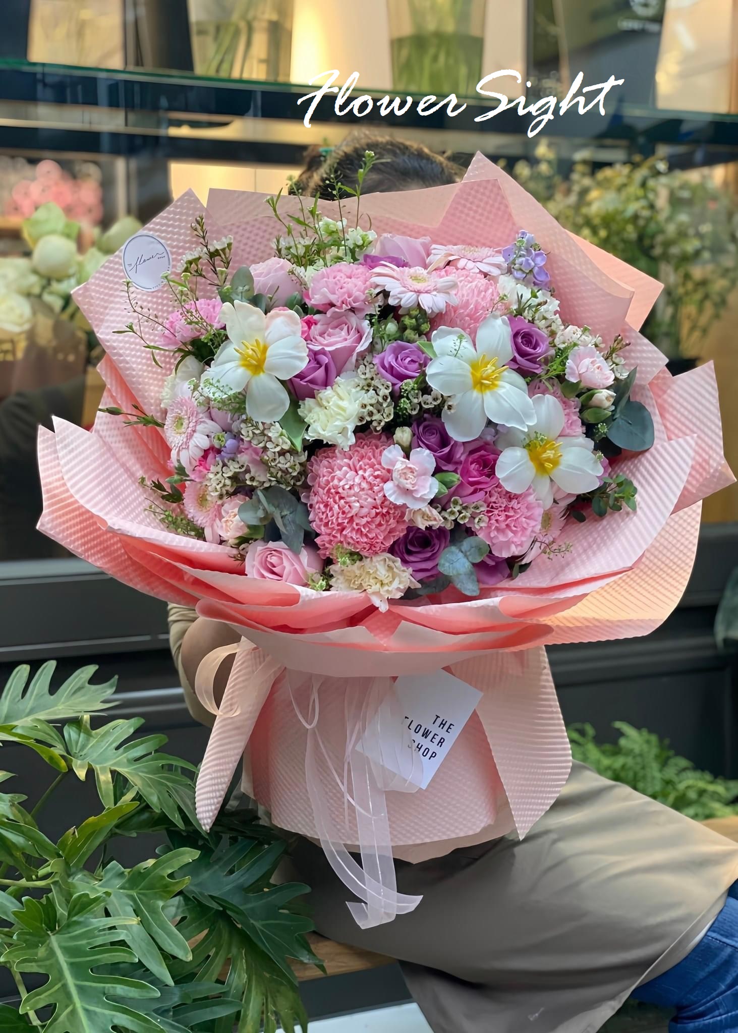 Giỏ hoa tone hồng tím