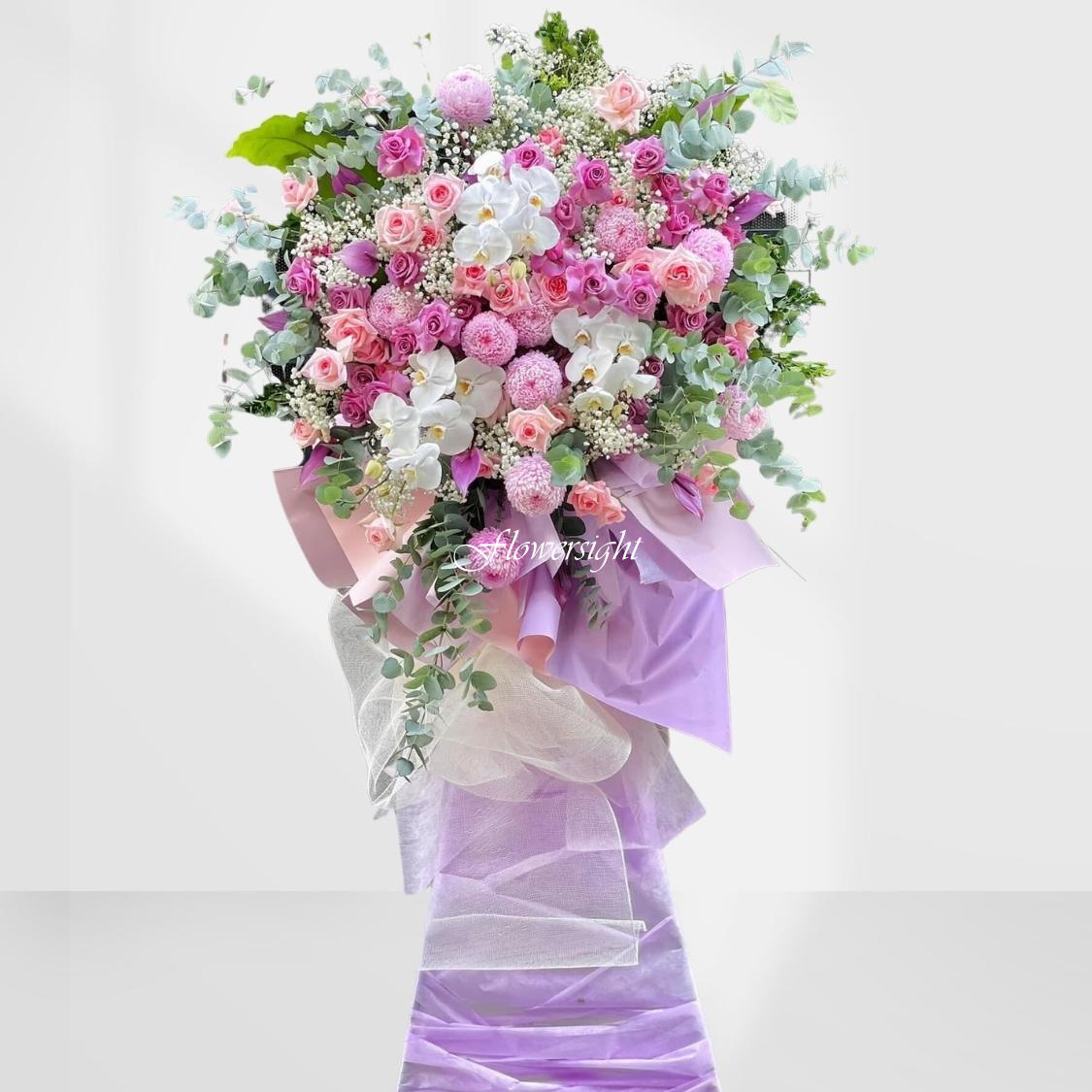 Kệ hoa khai trương Vươn cao