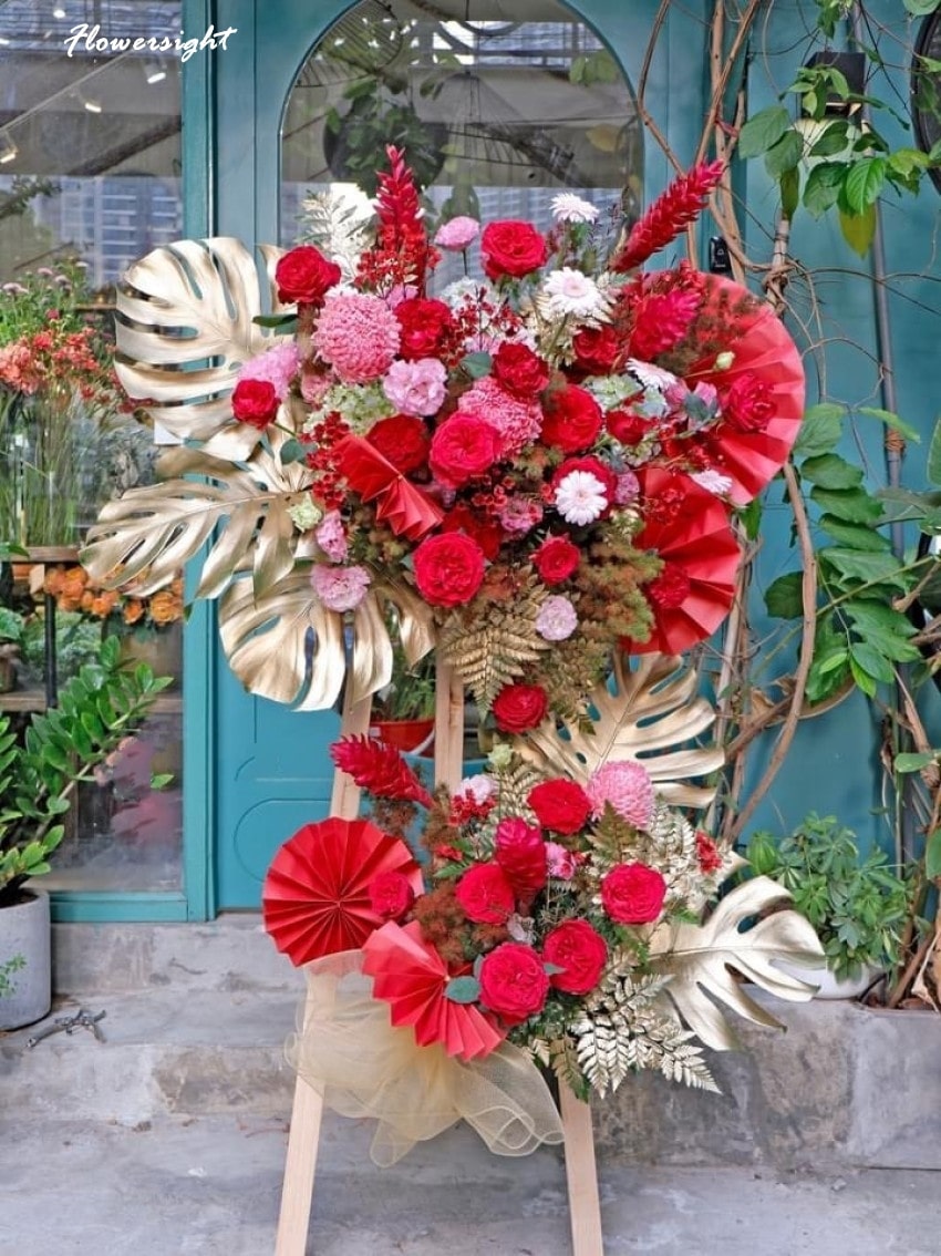 Hãy chú ý màu sắc của lẵng hoa bạn chọn làm quà tặng trong dịp tân gia