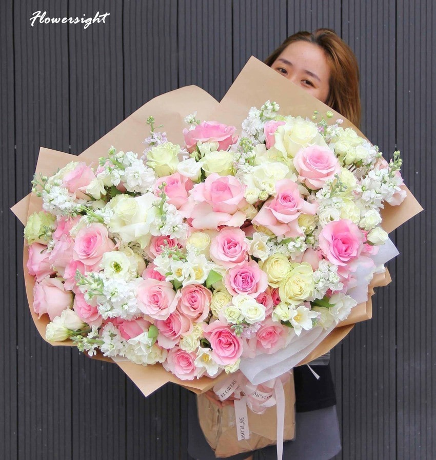 Bó hoa hồng mang thông điệp yêu thương