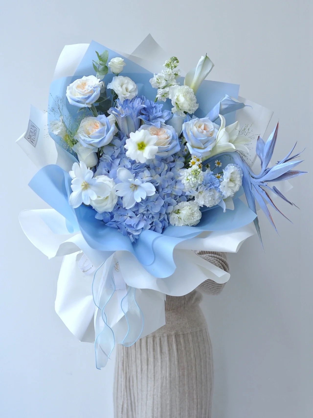 Hãy để hoa hồng xanh gửi gắm thông điệp của bạn,