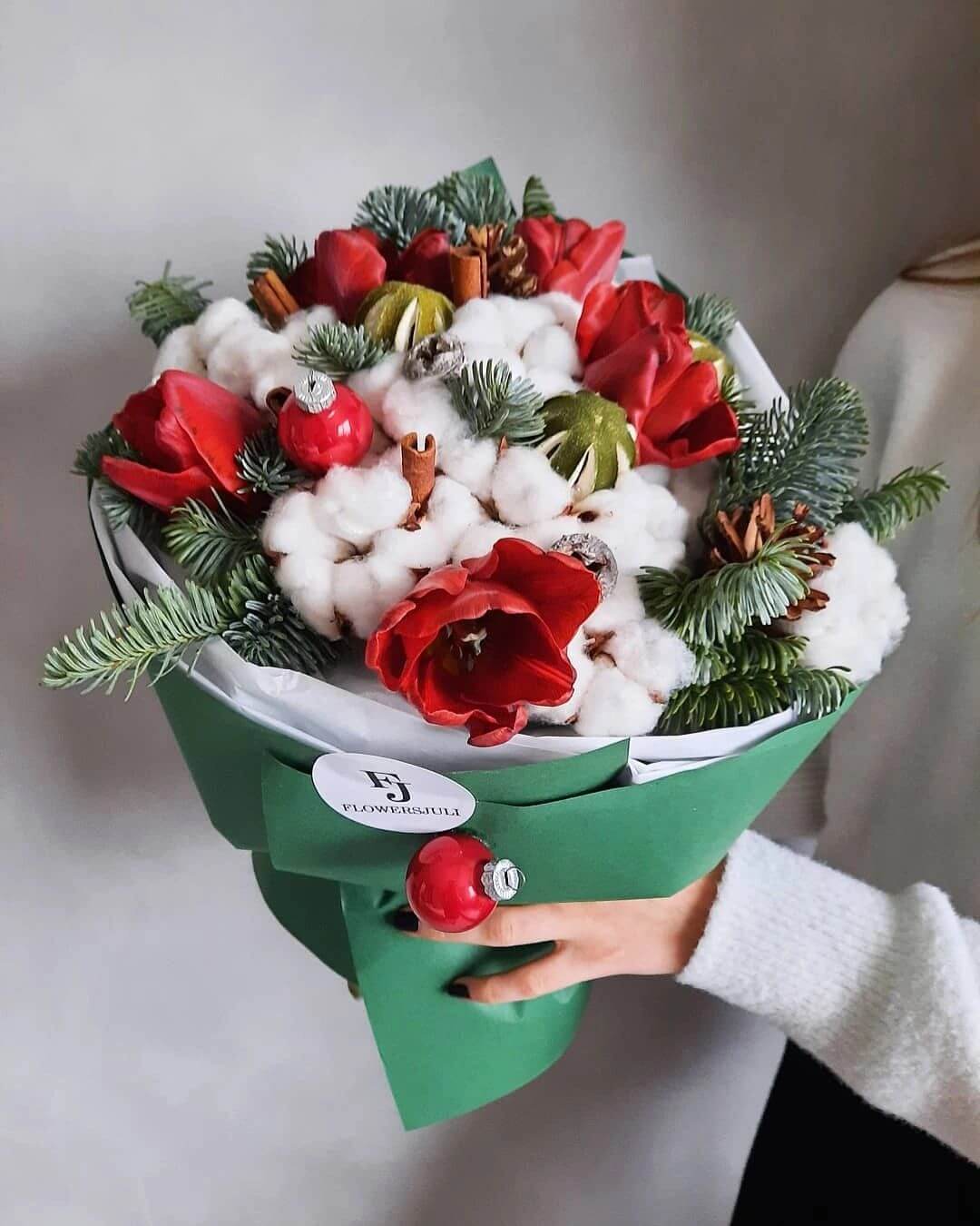 Bó hoa đậm chất không khí mùa lễ hội