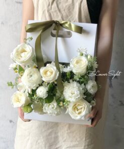 Giỏ hoa cầm tay màu trắng "Mộng đẹp"