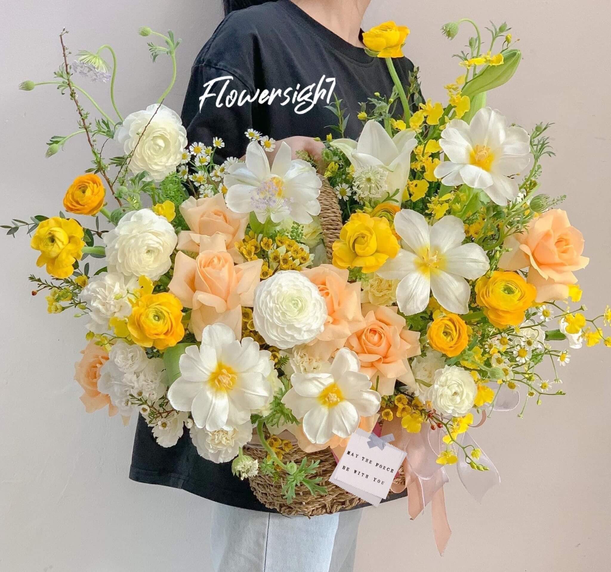 Giỏ hoa tươi đẹp giá rẻ TPHCM "Eternal Love"