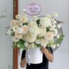 Hộp hoa tươi màu trắng "Hòa nhạc"