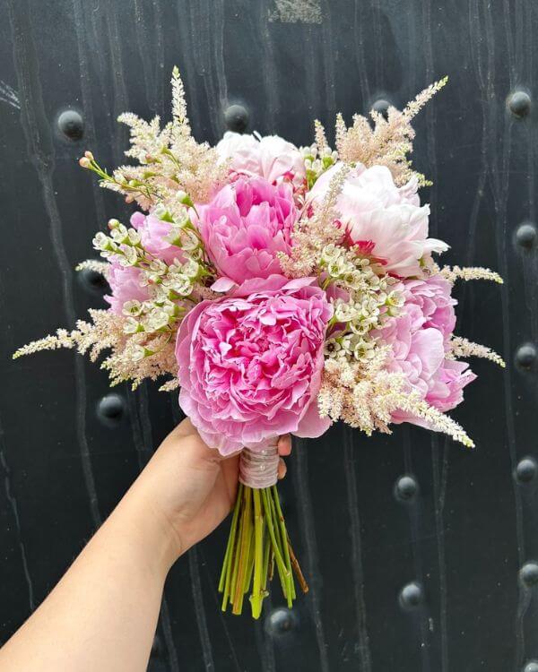 hoa cưới mẫu đơn hồng