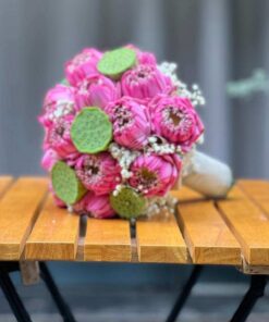 hoa cưới sen hồng