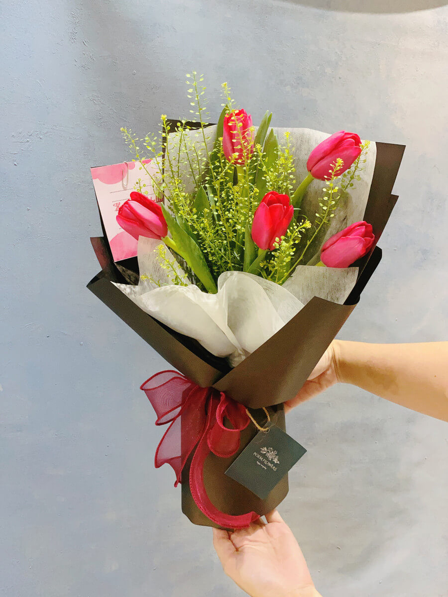 Bó hoa tulip nhẹ nhàng