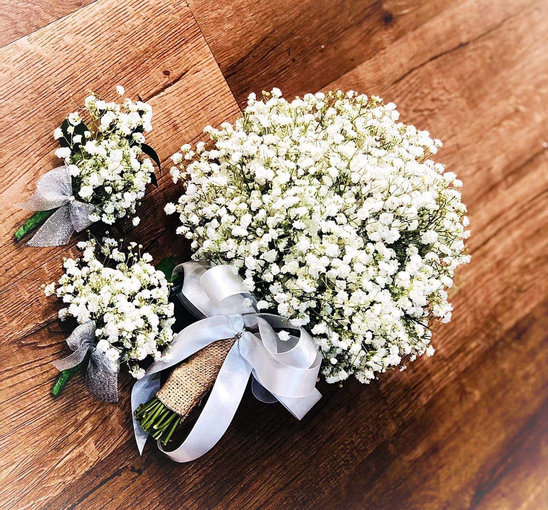 Bó hoa baby trắng