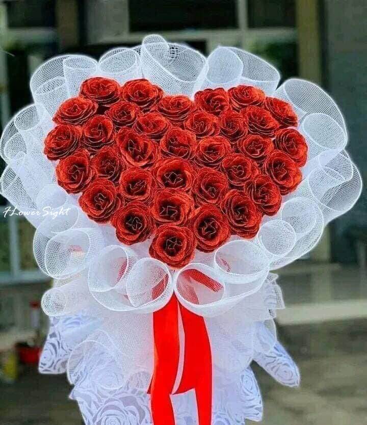 bó hoa sáp hình trái tim