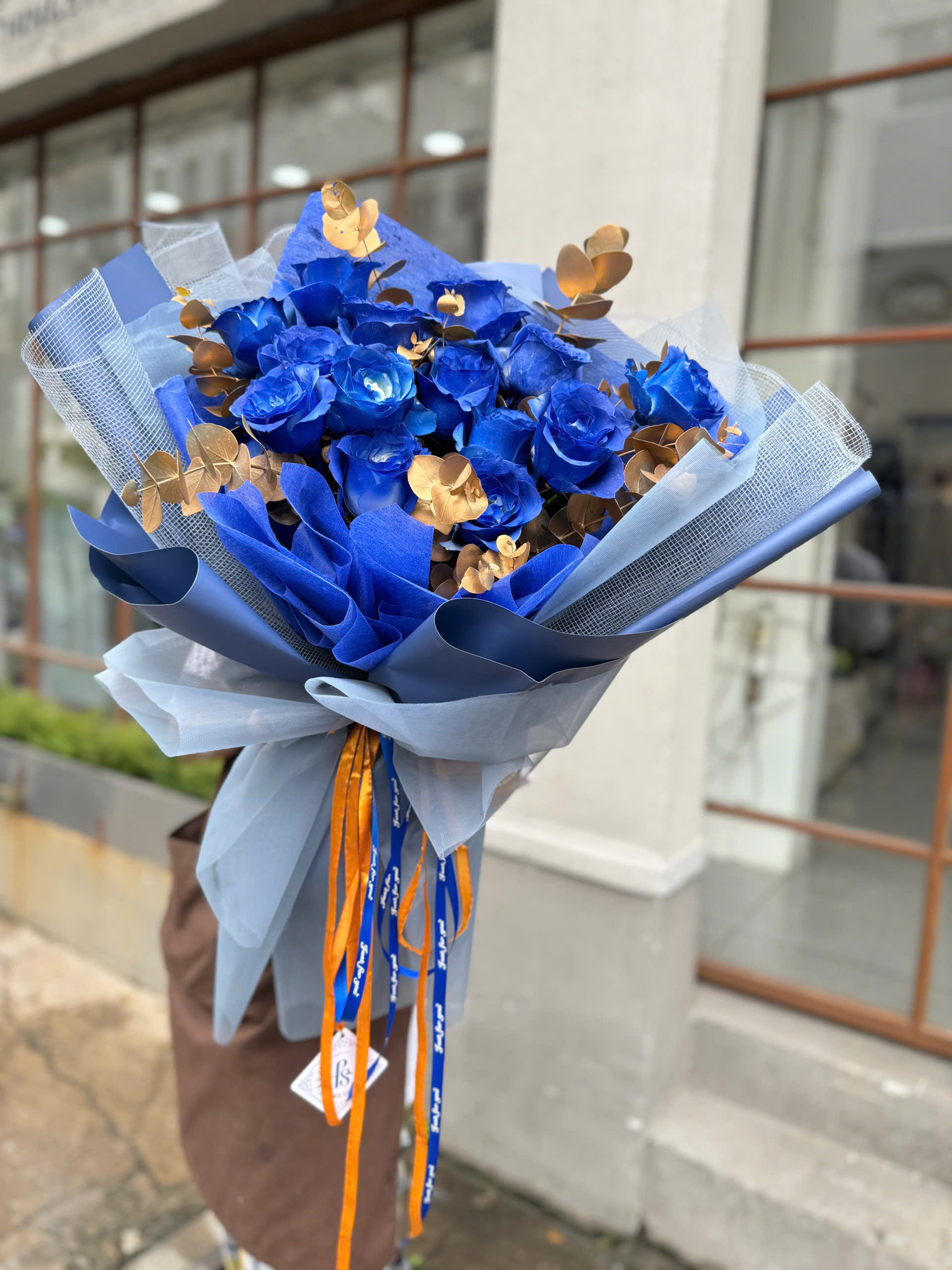 Hoa mừng mua xe mới