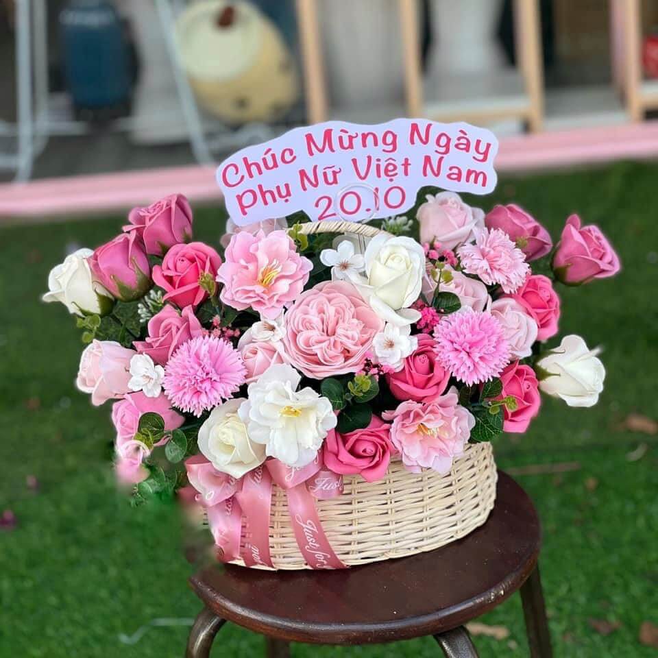 Hoa sáp bao nhiêu tiền 1 bông 01