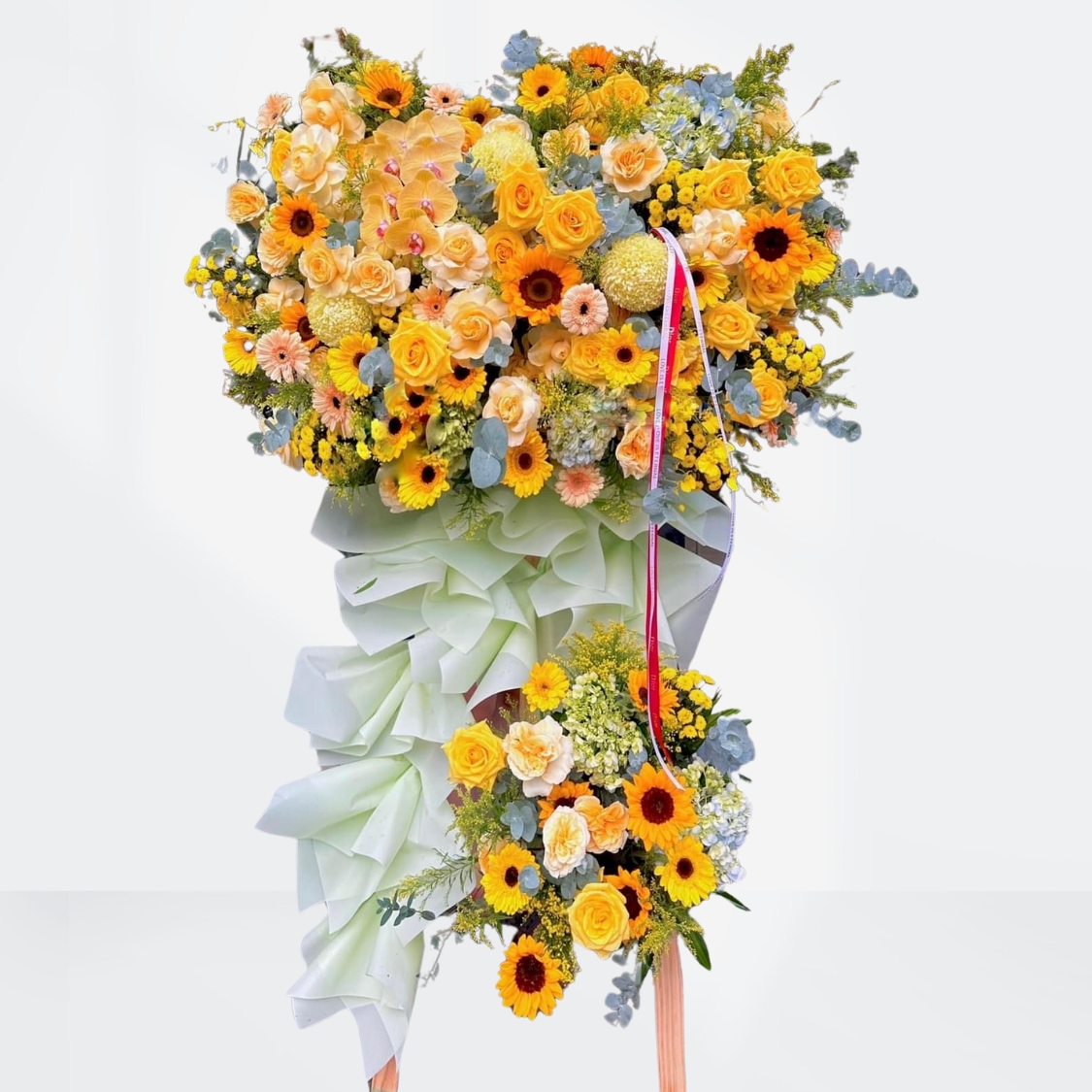 Kệ hoa khai trương màu vàng