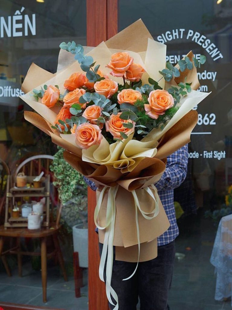 Bó hoa hồng cam sang trọng