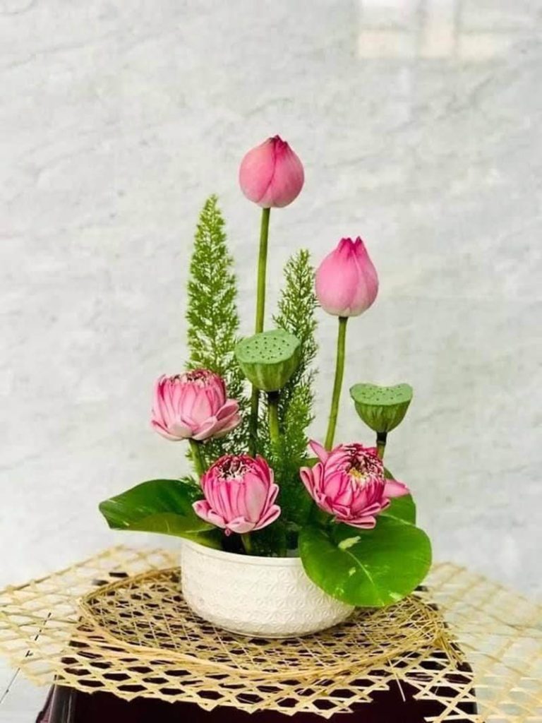 Hoa sen mừng thọ ông bà